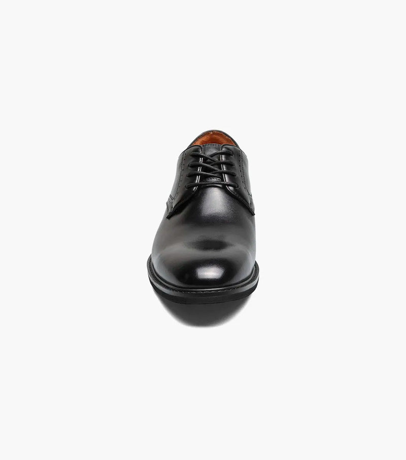 Stacy Adams Benson Plain Toe dress shoe in black leather with sleek polished finish and lace-up design, front view.