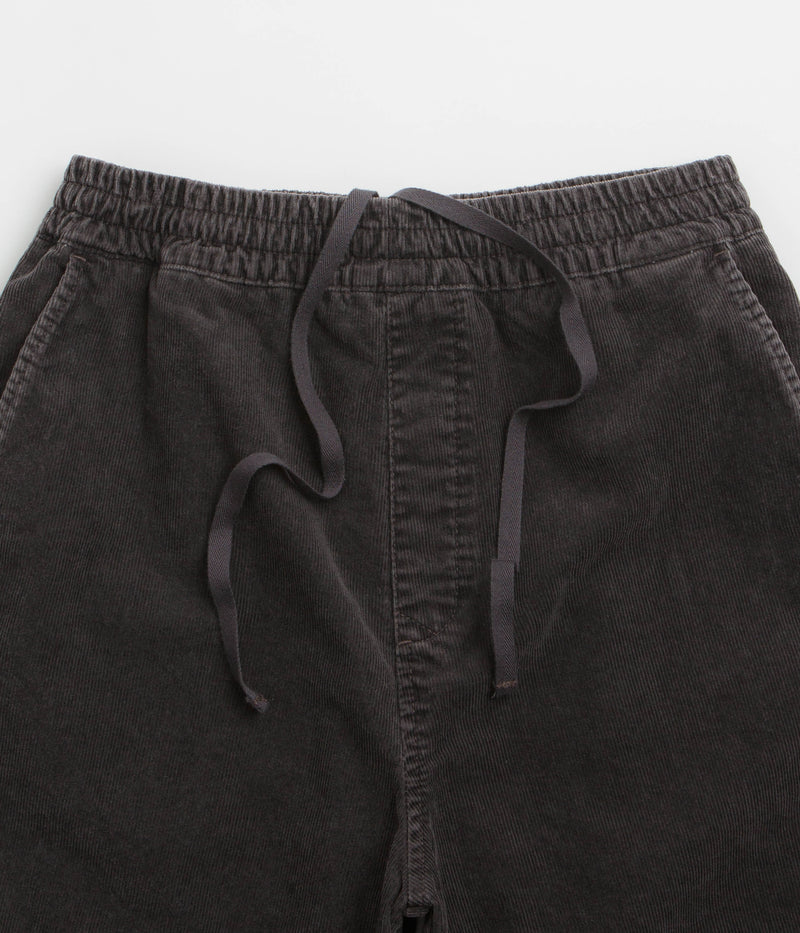 Carhartt Reynold Shorts in Shale