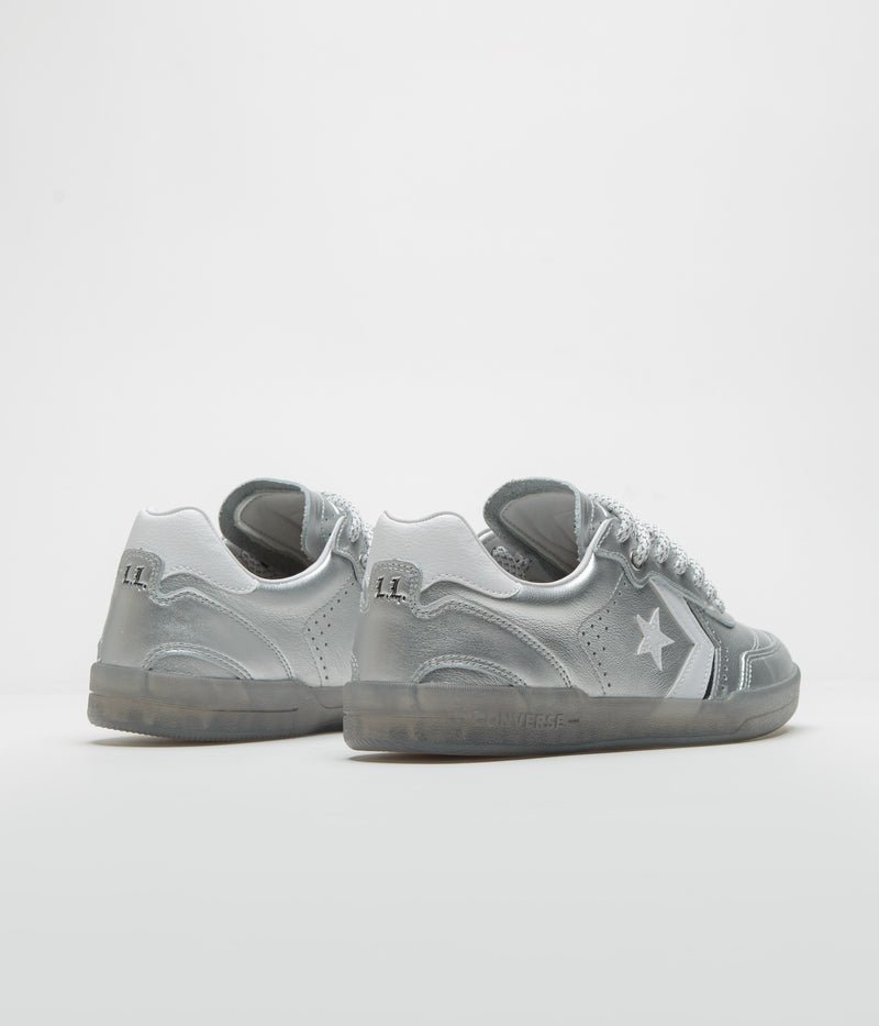 Converse Cons Louie Lopez Pro 2 Ox Shoes in Silver and White / Black