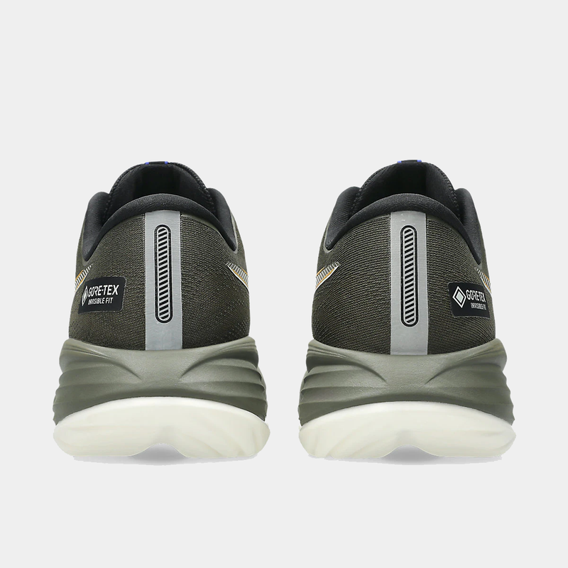 Asics Gel-Cumulus 27 GTX running shoes back view in dark green with GORE-TEX Invisible Fit material and reflective heel stripe.