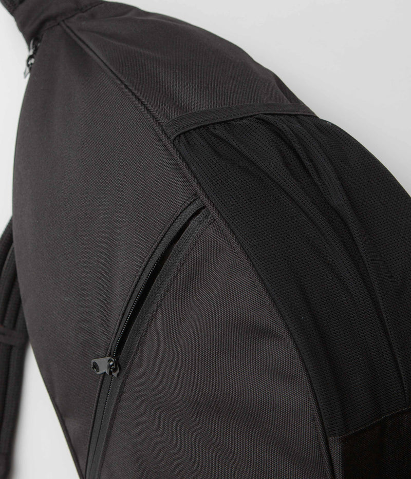 Kavu Paxton Pack in Raven