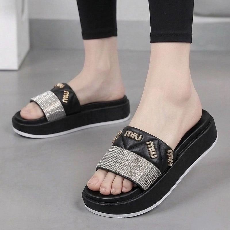 M011420 slipper