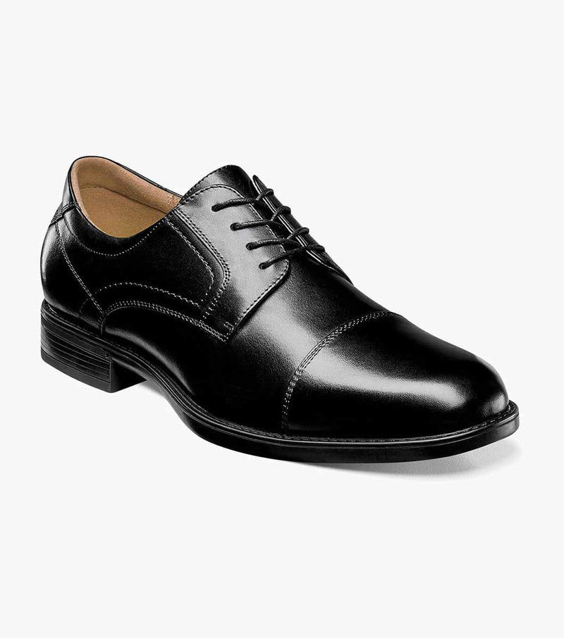 Florsheim Midtown Cap Oxford dress shoes in black leather with cap-toe design and lace-up closure, angled front view.