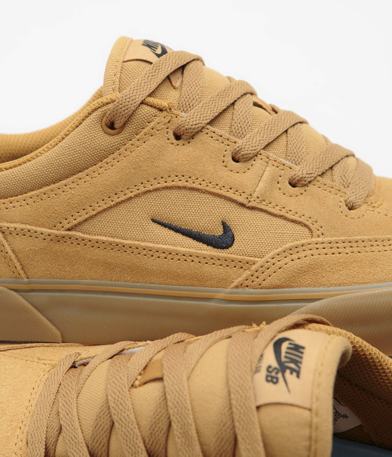 Nike SB Malor TE Shoes in Wheat and Black and Wheat - Gum Light Brown