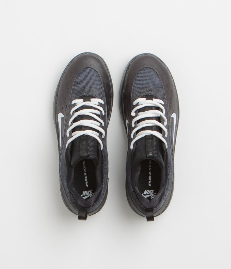 Nike SB Nyjah 4 Shoes in Black and White and Black - White