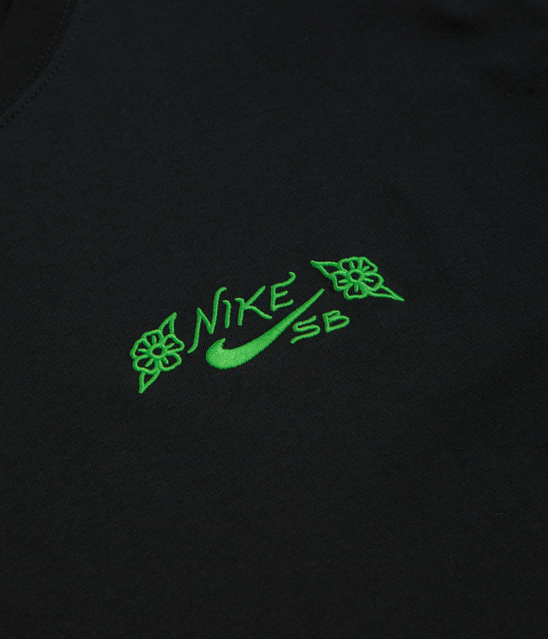 Nike SB Vase T-Shirt in Black