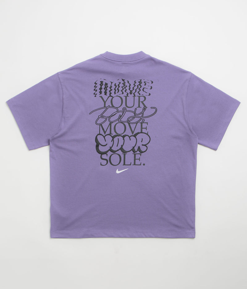 Nike Solo Swoosh GPX T-Shirt in Dusty Amethyst