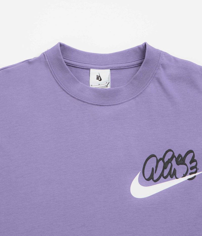 Nike Solo Swoosh GPX T-Shirt in Dusty Amethyst