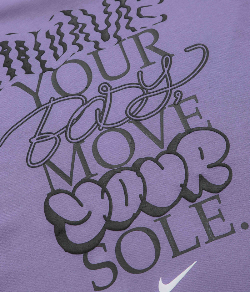 Nike Solo Swoosh GPX T-Shirt in Dusty Amethyst