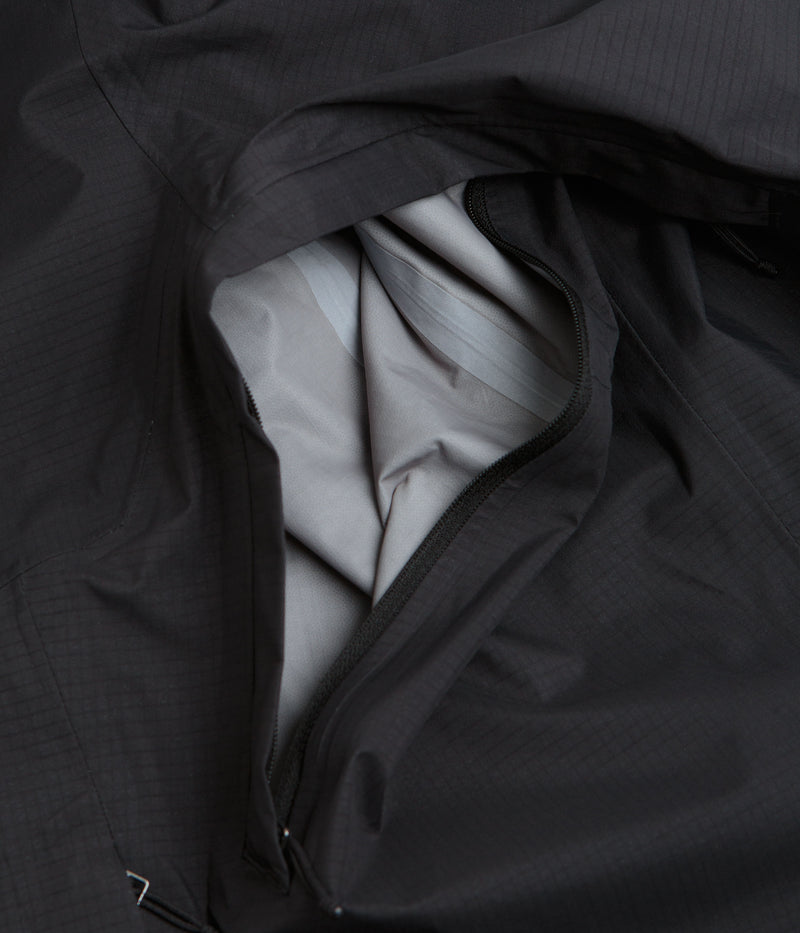 Patagonia Womens Granite Crest Rain Jacket in Black
