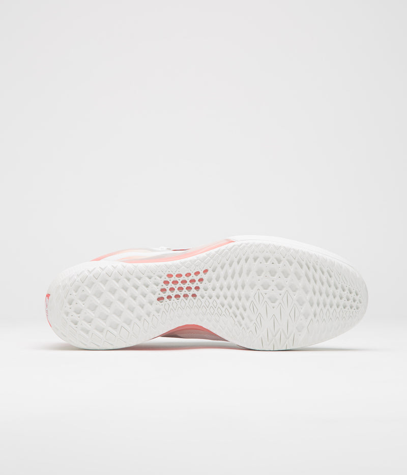 Vans Skate AVE 2.0 Shoes in Fade White and Orange
