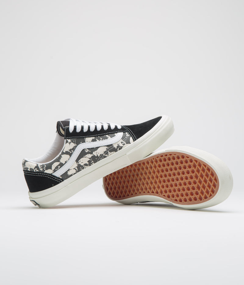 Vans Skate Old Skool Shoes in Skull Pile Black and White / Gum