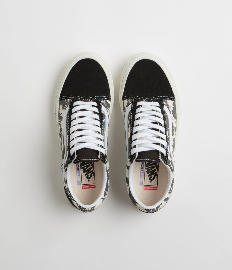 Vans Skate Old Skool Shoes in Skull Pile Black and White / Gum