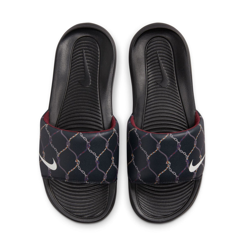 Nike Victori One Printed slides in black with chain pattern and white Nike logo, top view showing contoured footbed.
