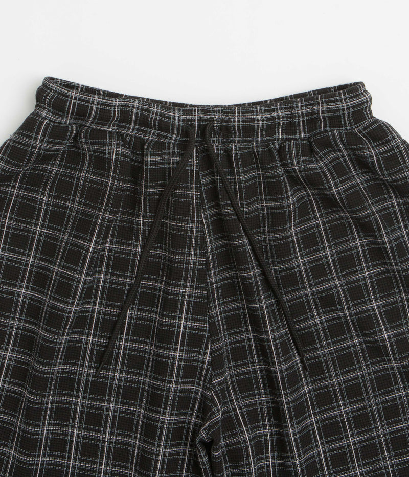 Yardsale Check Waffle Shorts in Black